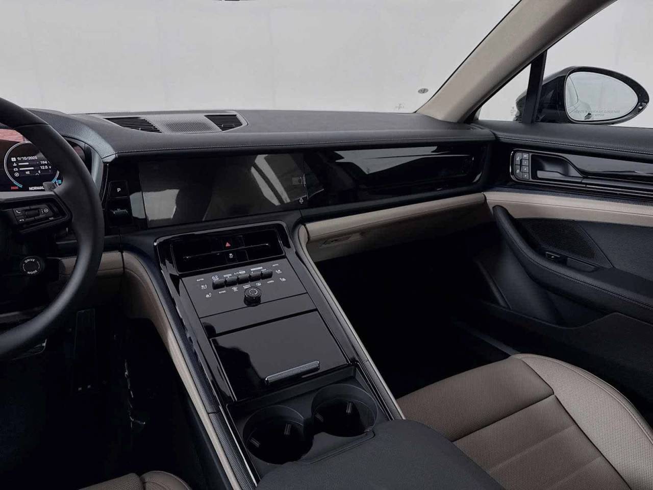 2025 Porsche Panamera RWD