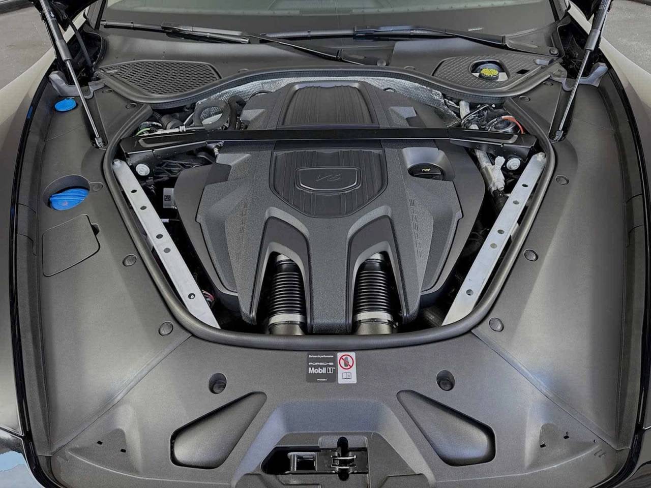 2025 Porsche Panamera RWD