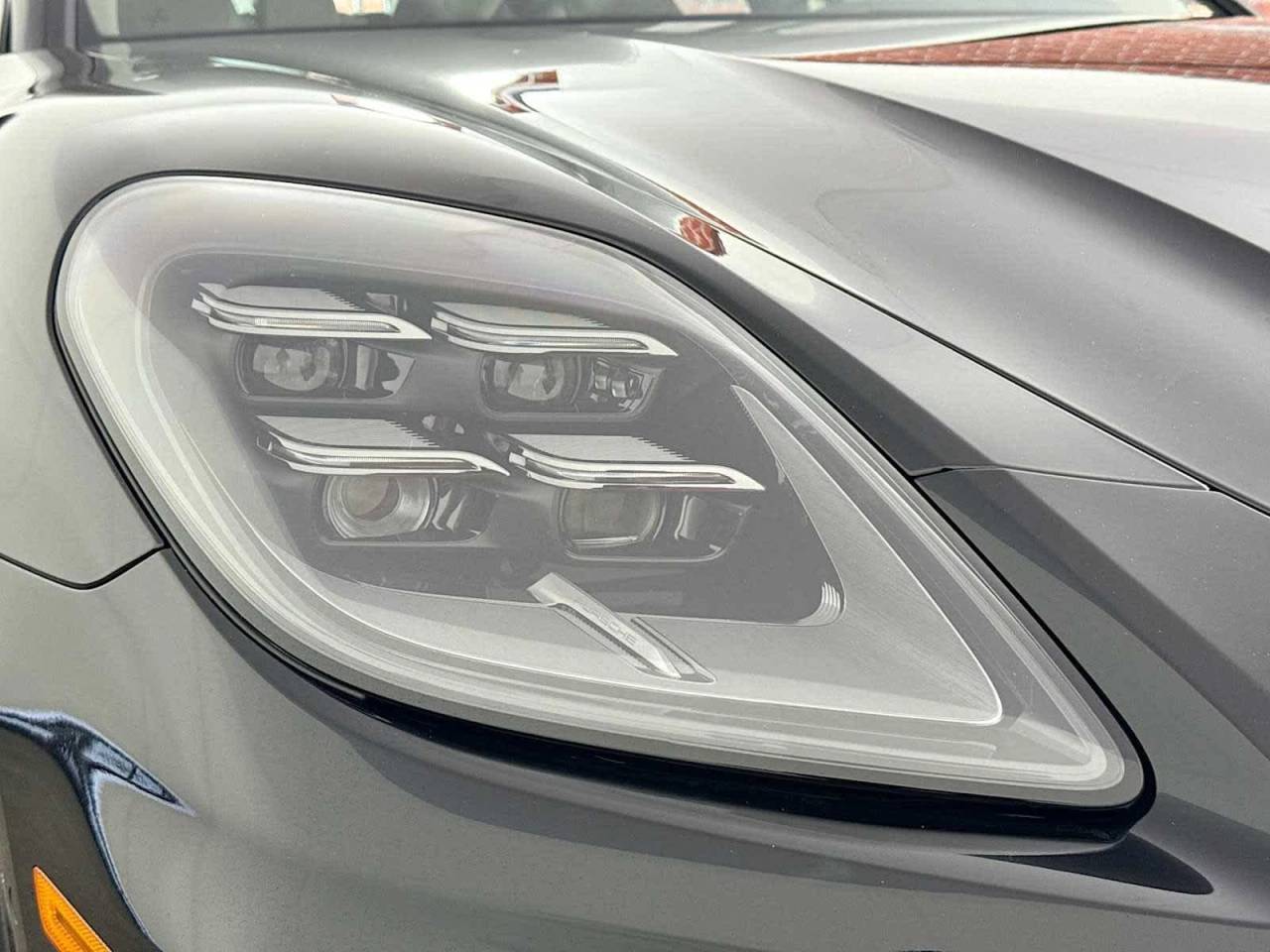 2025 Porsche Panamera RWD