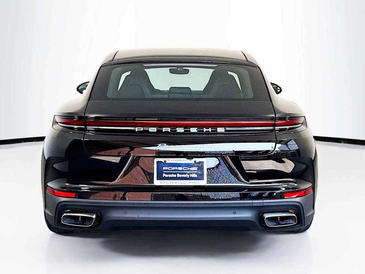 2025 Porsche Panamera 4