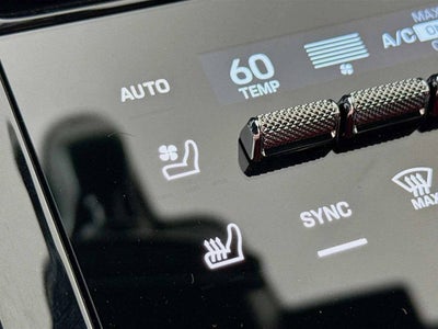 2025 Porsche Panamera 4