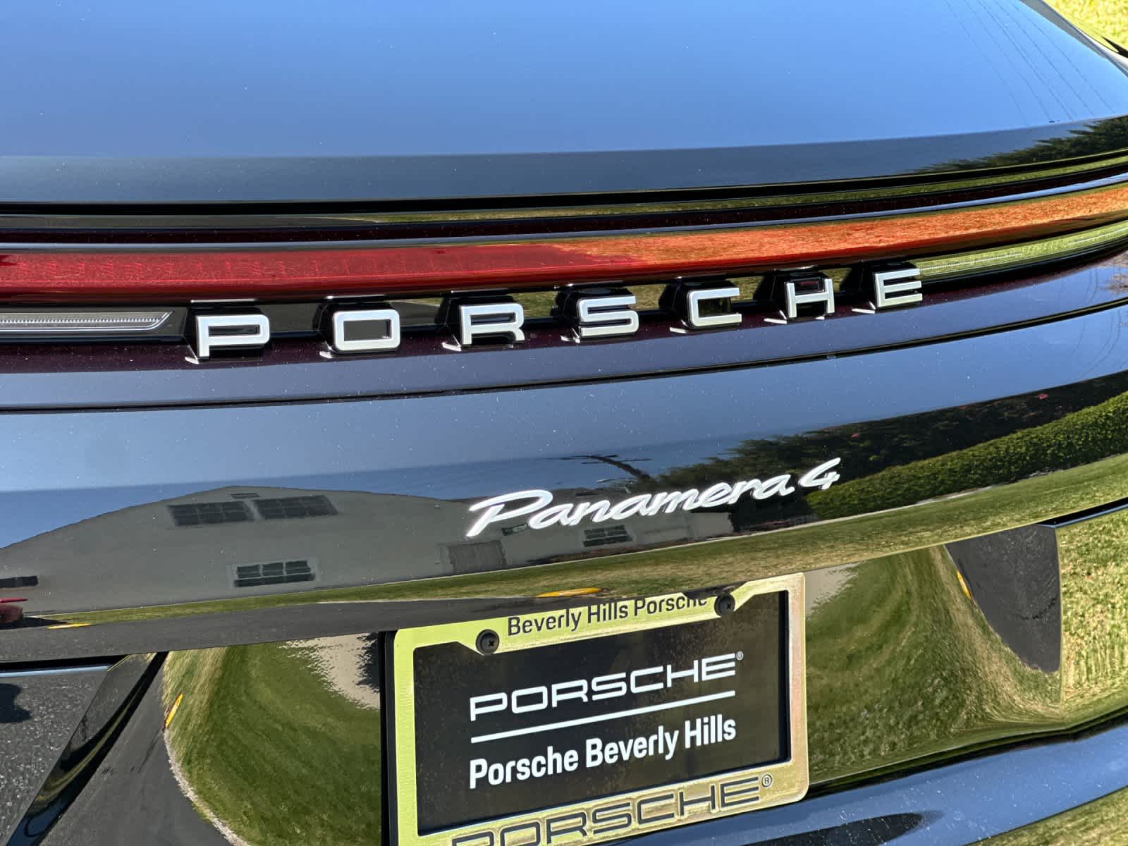 2025 Porsche Panamera Panamera 4