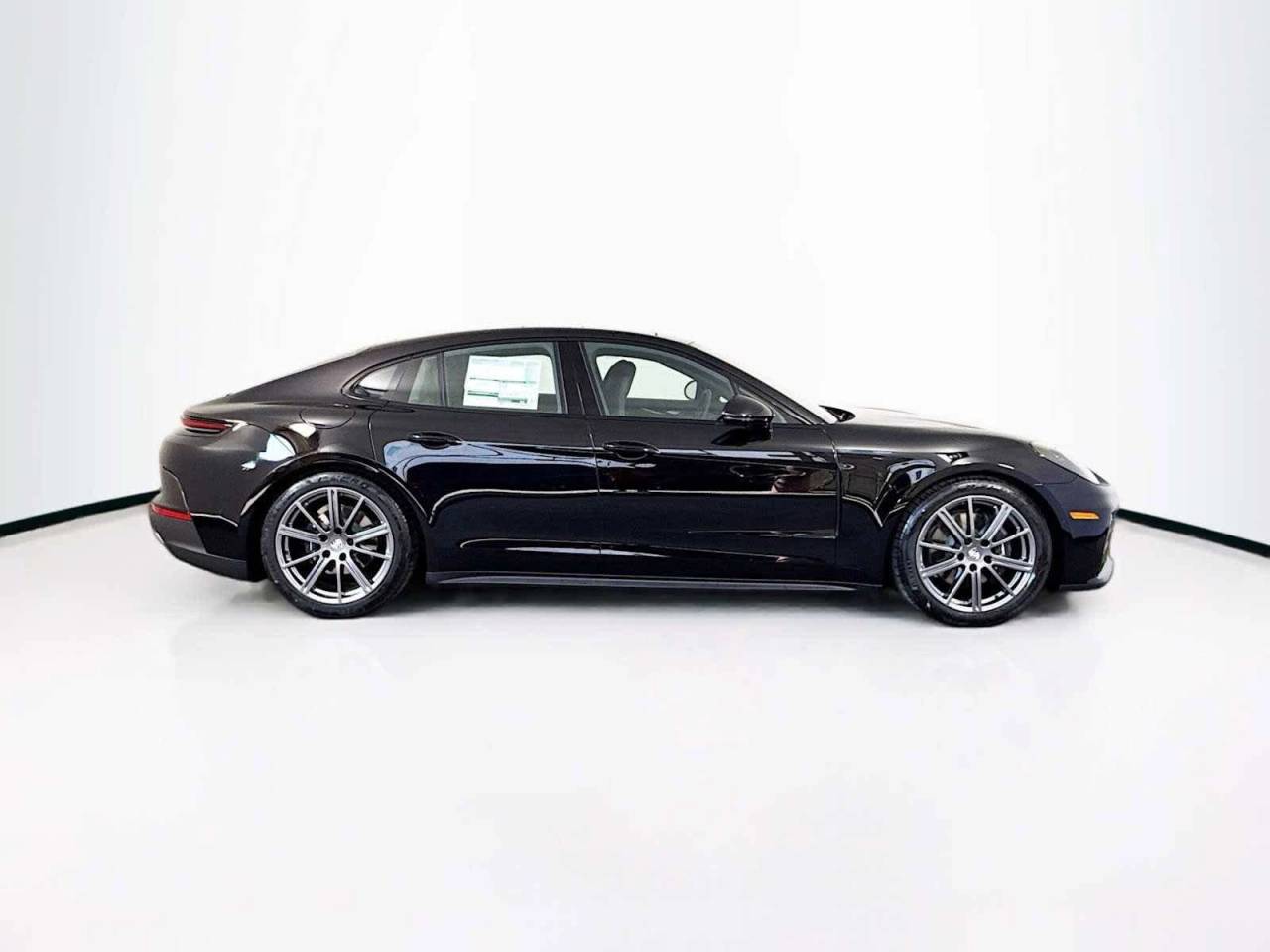 2025 Porsche Panamera 4