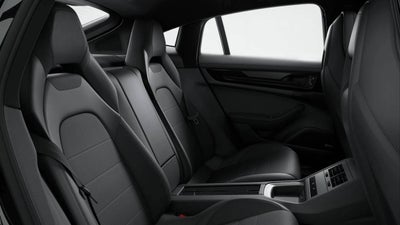 2026 Porsche Panamera RWD