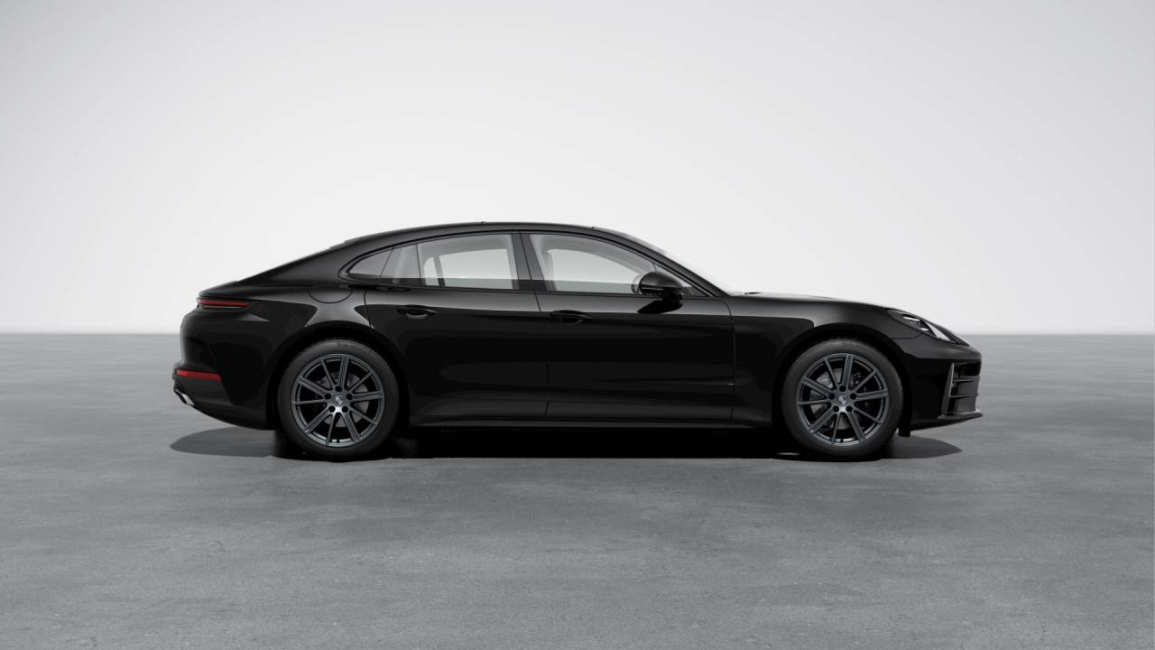 2026 Porsche Panamera RWD