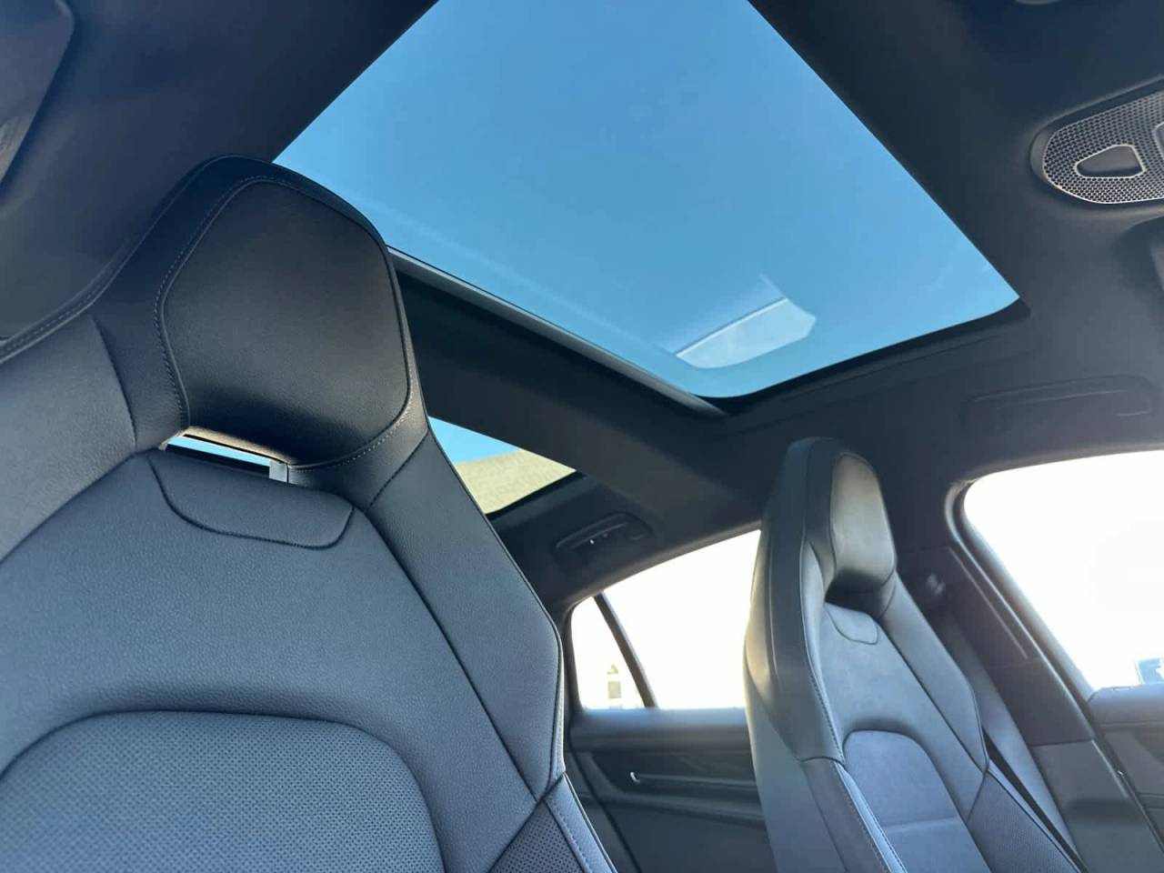 2026 Porsche Panamera Base