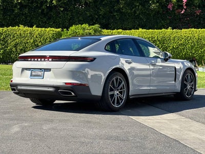 2026 Porsche Panamera Base