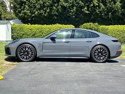 2026 Porsche Panamera Base