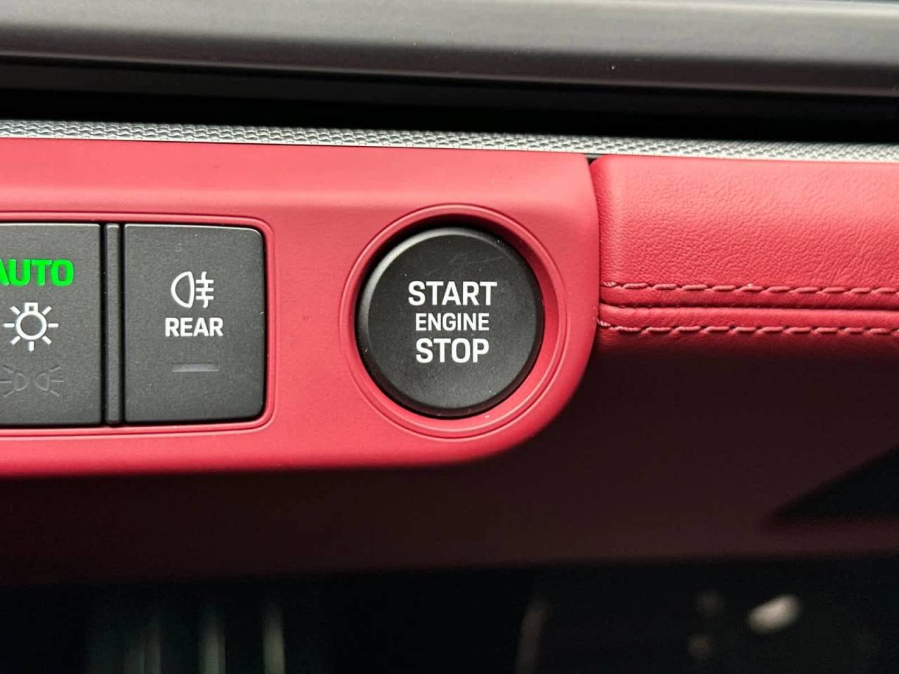 2026 Porsche Panamera Base