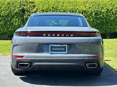 2026 Porsche Panamera Base
