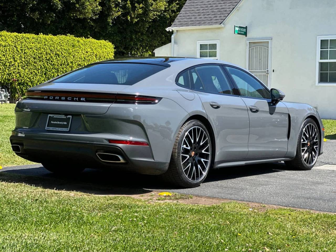 2026 Porsche Panamera Base