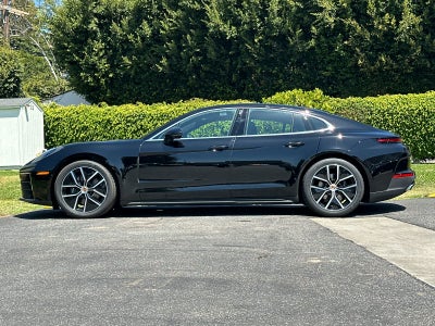 2026 Porsche Panamera Base