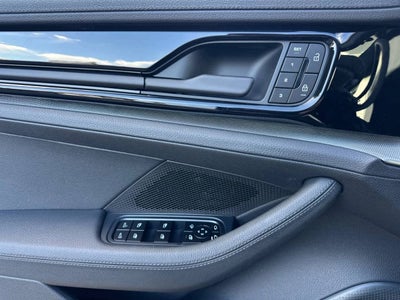 2026 Porsche Panamera 4