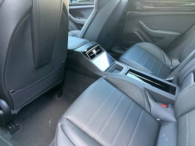 2026 Porsche Panamera 4