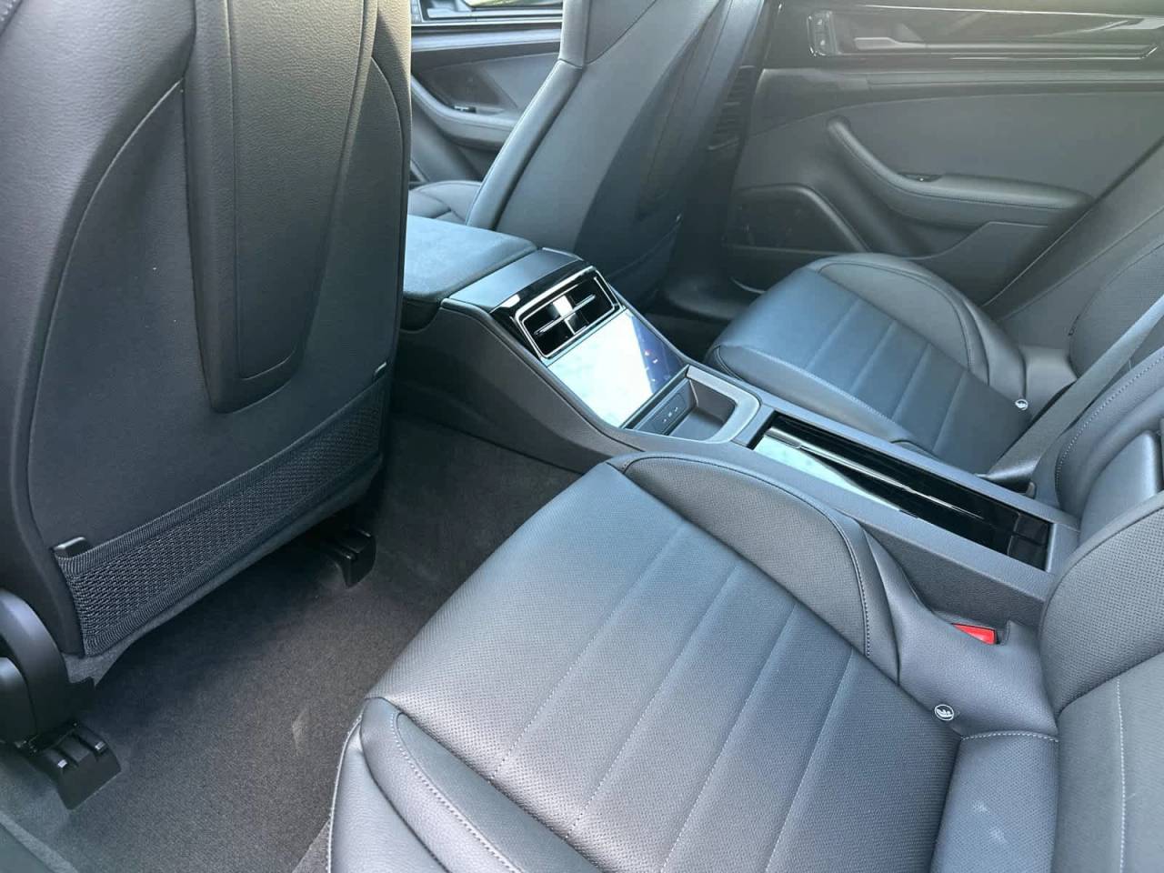 2026 Porsche Panamera 4