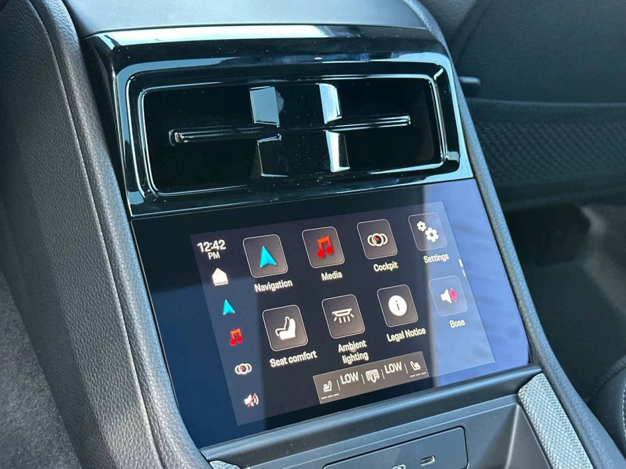 2026 Porsche Panamera 4