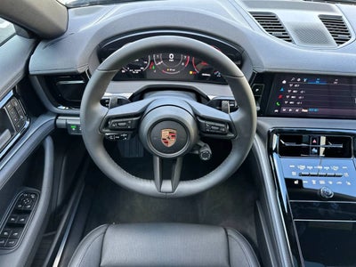 2026 Porsche Panamera 4