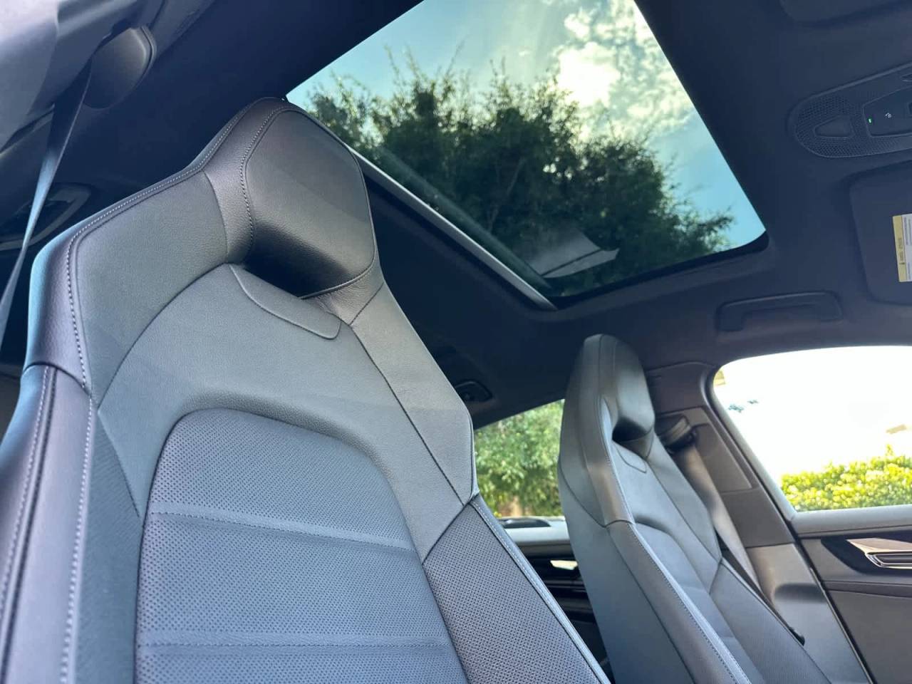 2026 Porsche Panamera 4