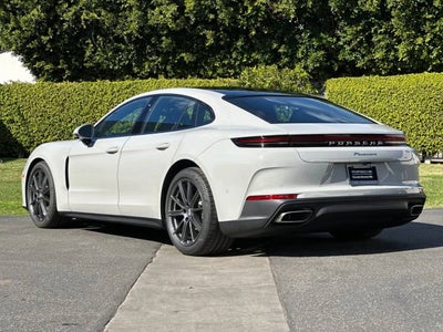 2026 Porsche Panamera 4
