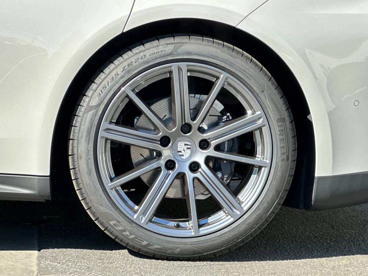 2026 Porsche Panamera 4