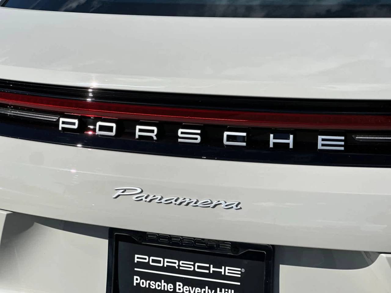 2026 Porsche Panamera 4