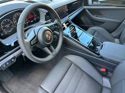 2026 Porsche Panamera 4