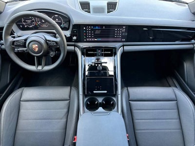 2026 Porsche Panamera 4