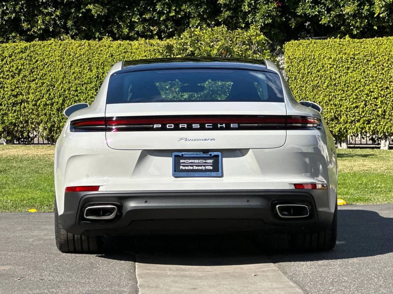 2026 Porsche Panamera 4