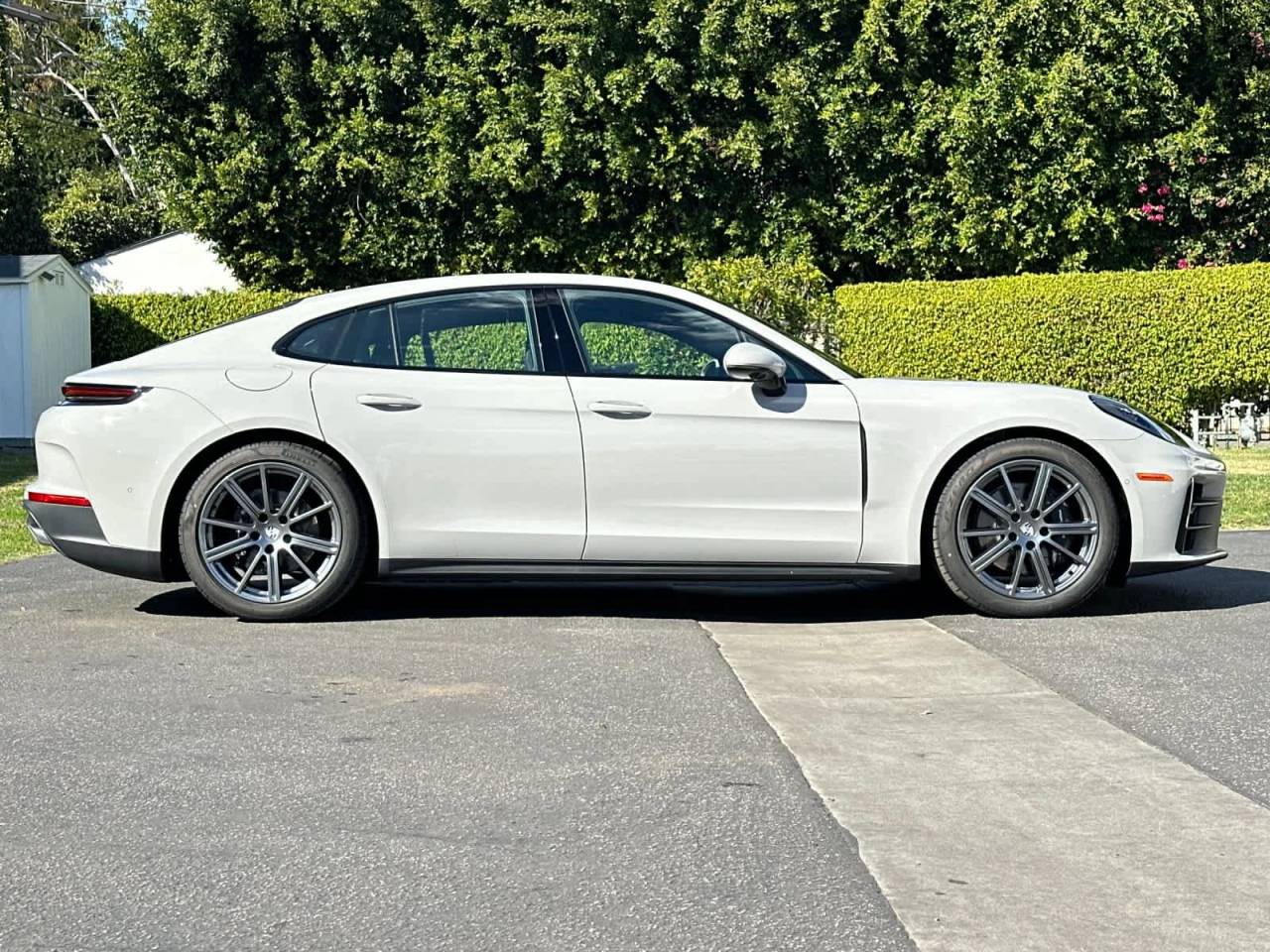 2026 Porsche Panamera 4