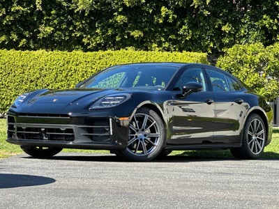 2026 Porsche Panamera RWD