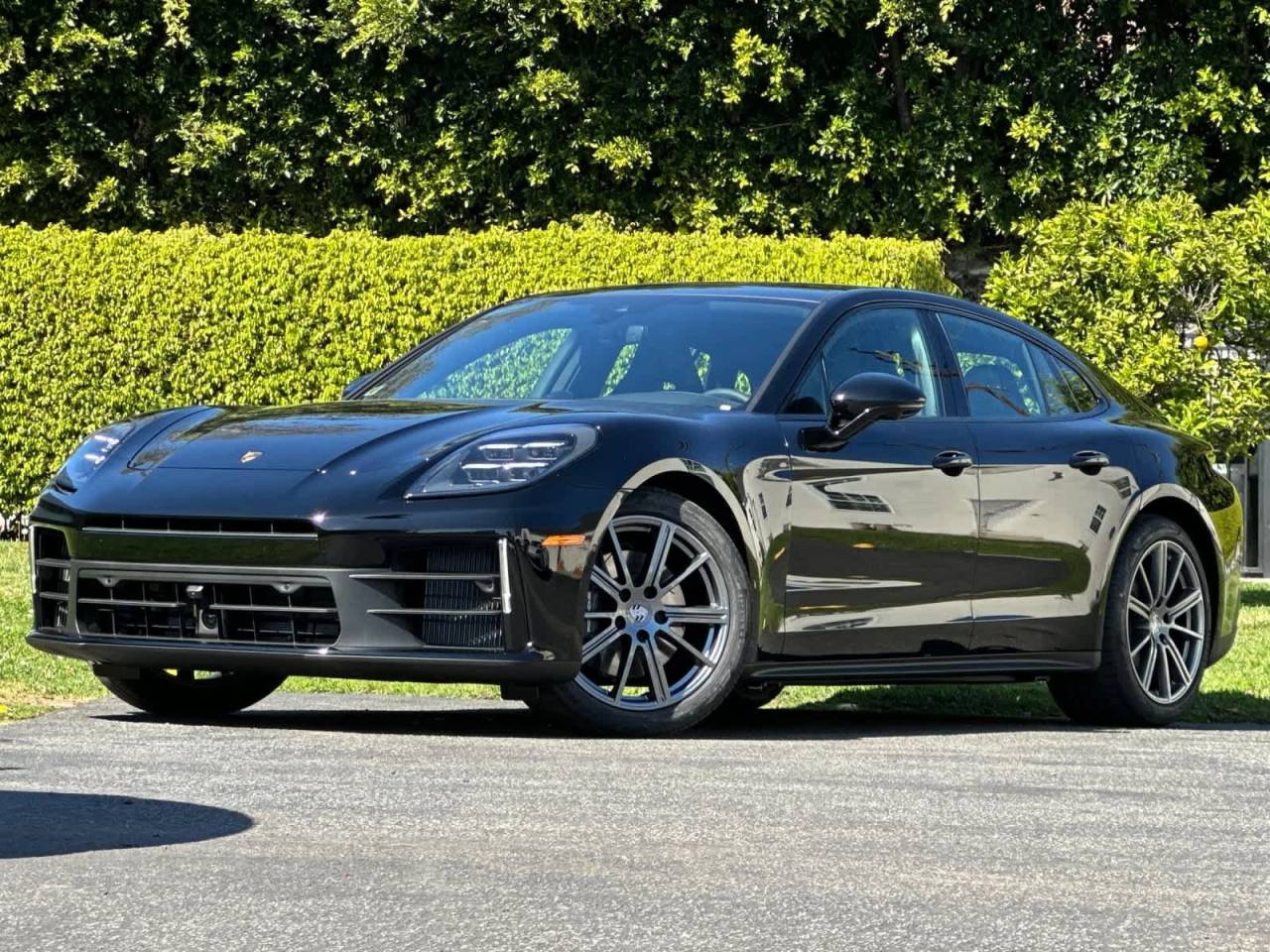 2026 Porsche Panamera RWD