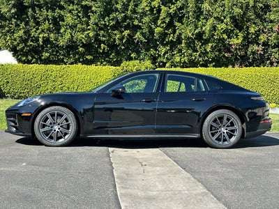 2026 Porsche Panamera RWD