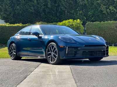 2026 Porsche Panamera Base