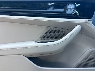 2026 Porsche Panamera Base