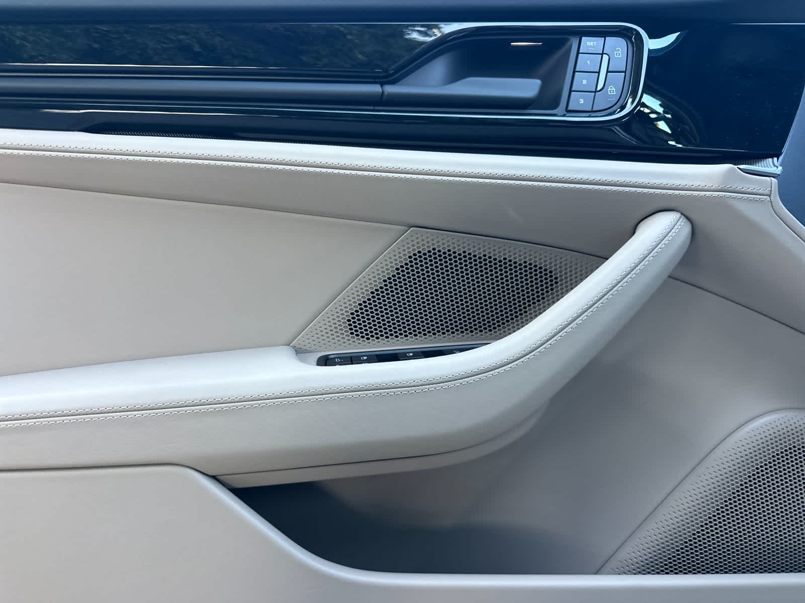 2026 Porsche Panamera Base