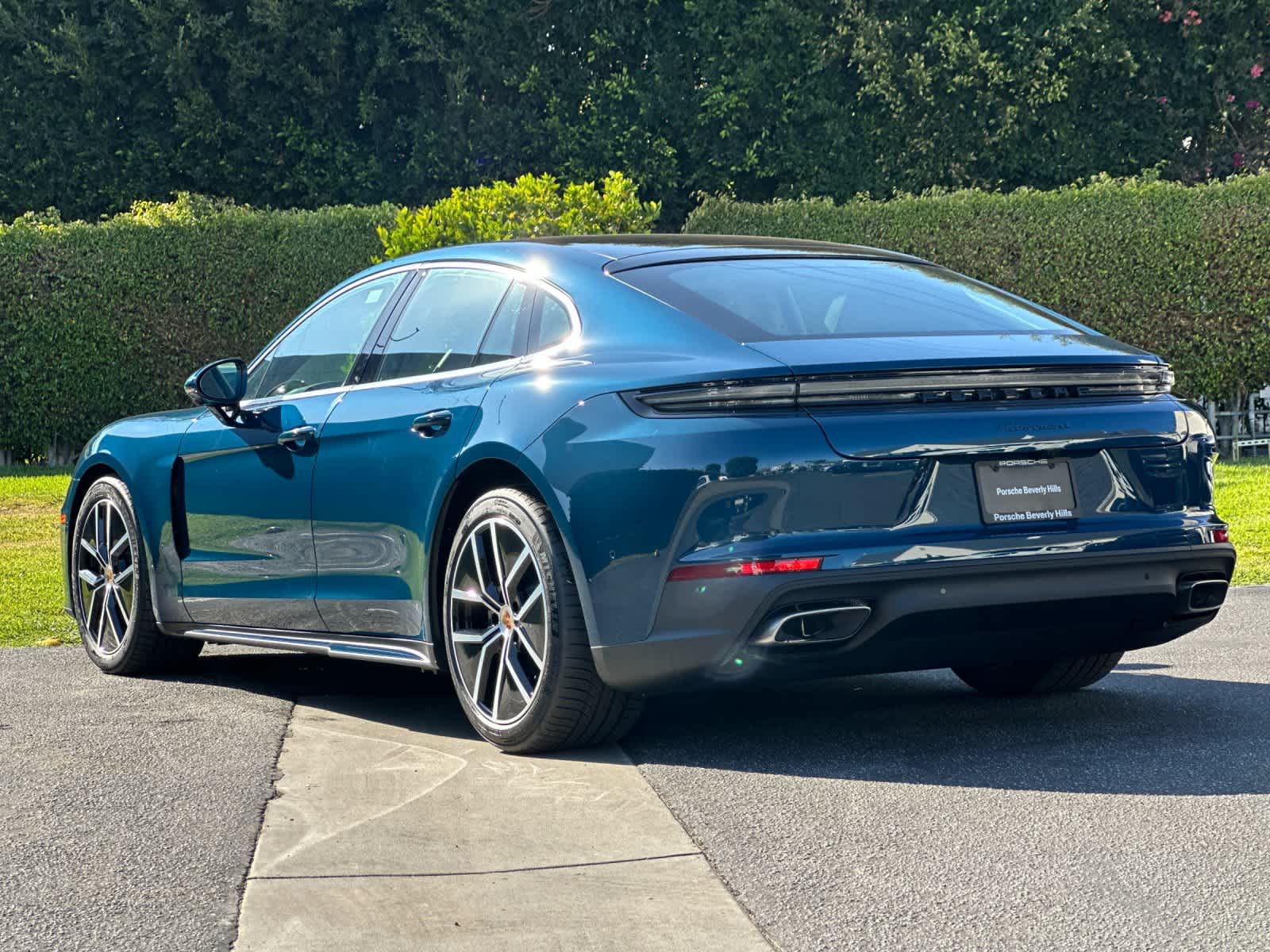 2026 Porsche Panamera Base