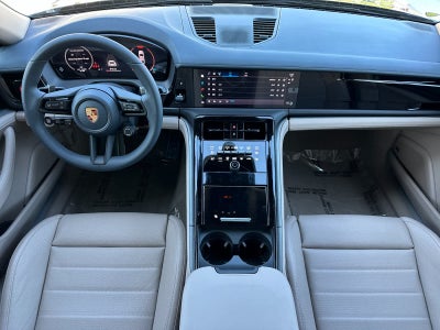 2026 Porsche Panamera Base