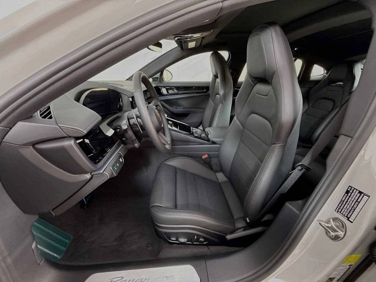 2026 Porsche Panamera 4