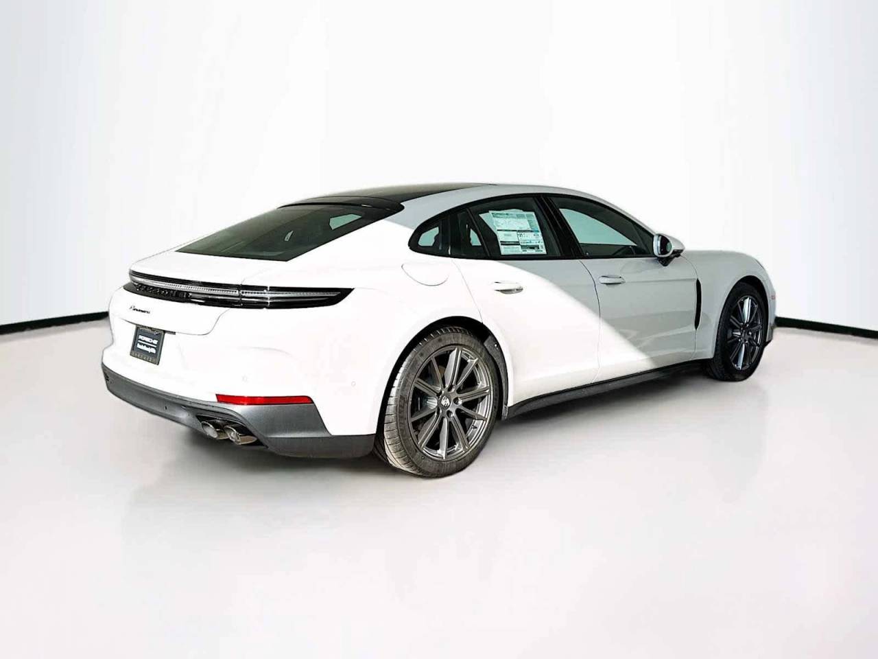 2026 Porsche Panamera 4