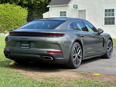 2026 Porsche Panamera Panamera