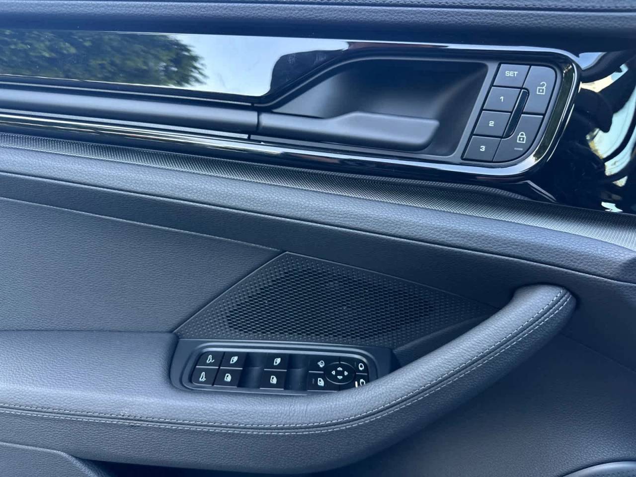 2026 Porsche Panamera Base