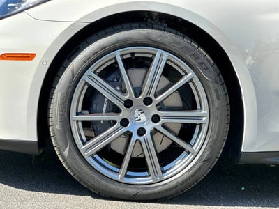 2026 Porsche Panamera Base