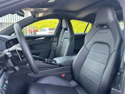 2025 Porsche Panamera Panamera