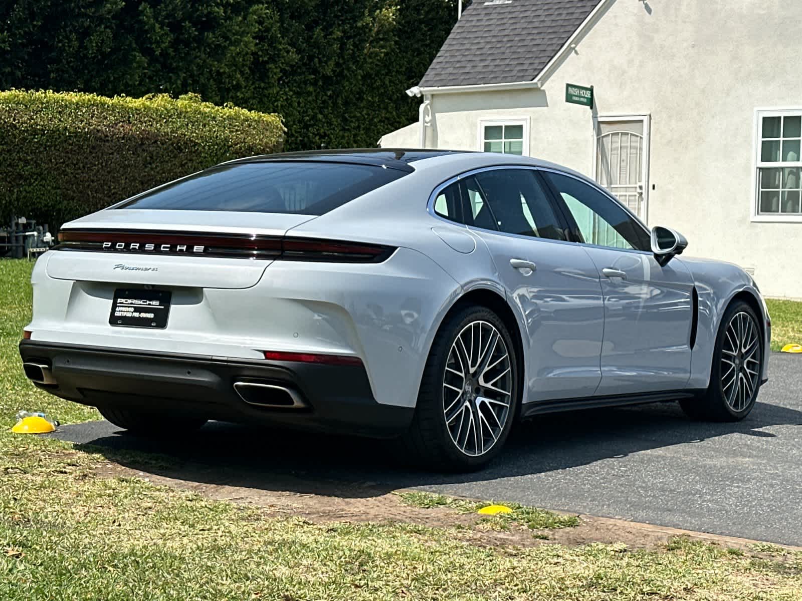 2025 Porsche Panamera Panamera