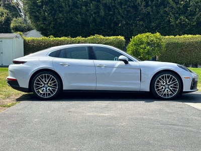 2025 Porsche Panamera Panamera