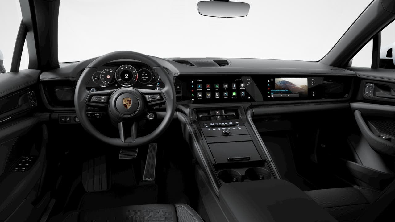 2025 Porsche Panamera 4