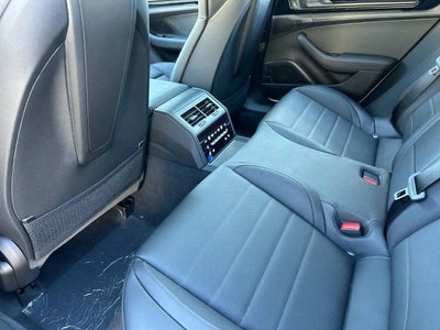 2026 Porsche Panamera 4