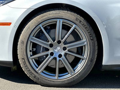 2026 Porsche Panamera 4
