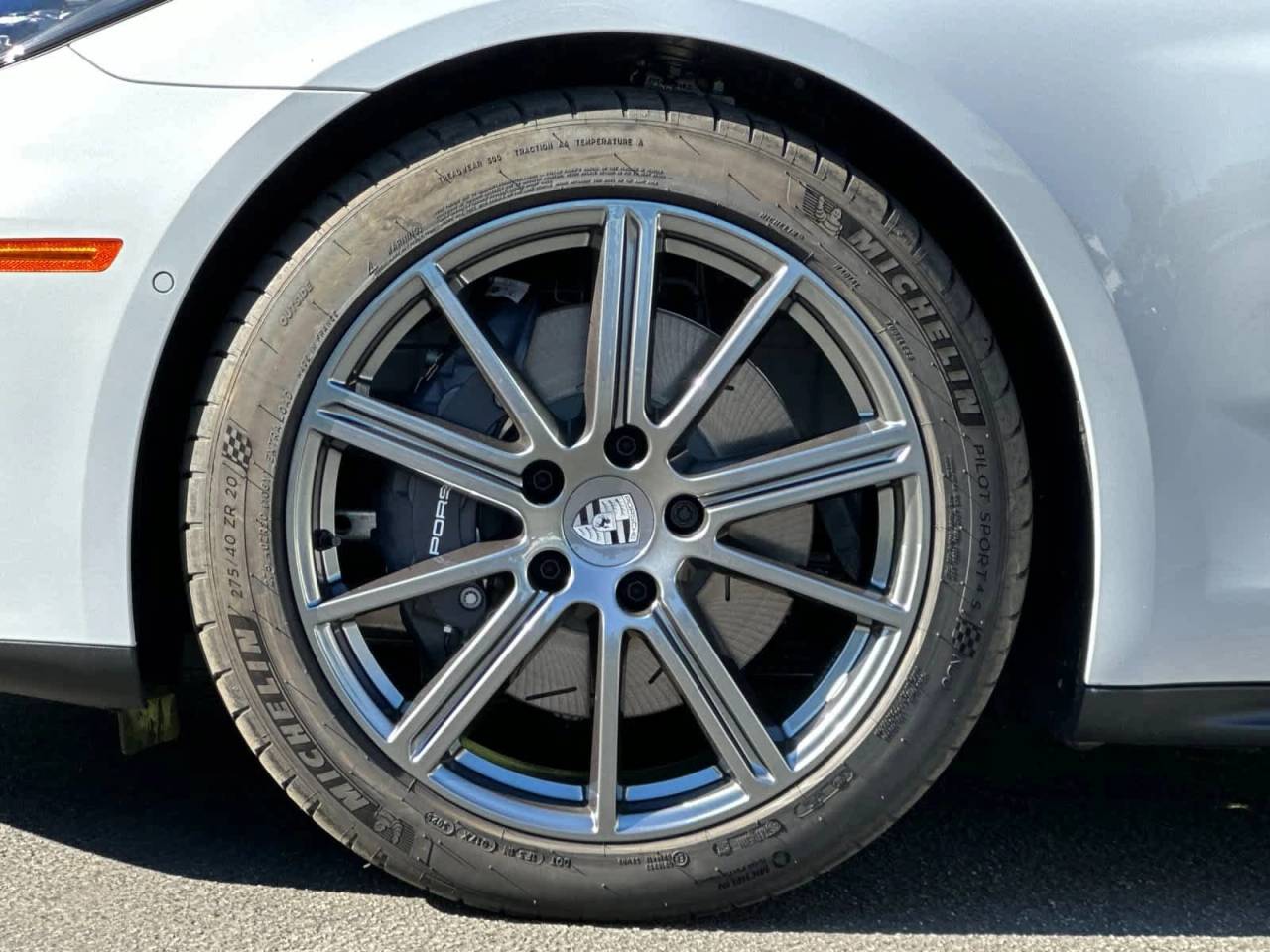 2026 Porsche Panamera 4