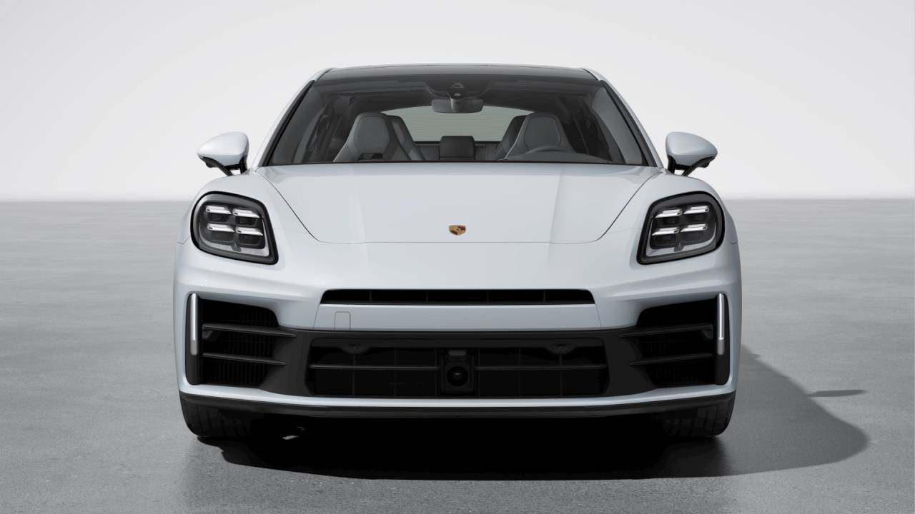 2026 Porsche Panamera 4